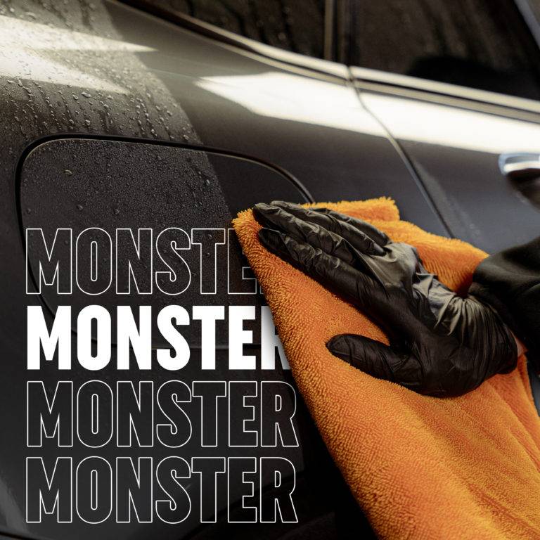 MONSTER 515 GSM large microfiber drying towel in use